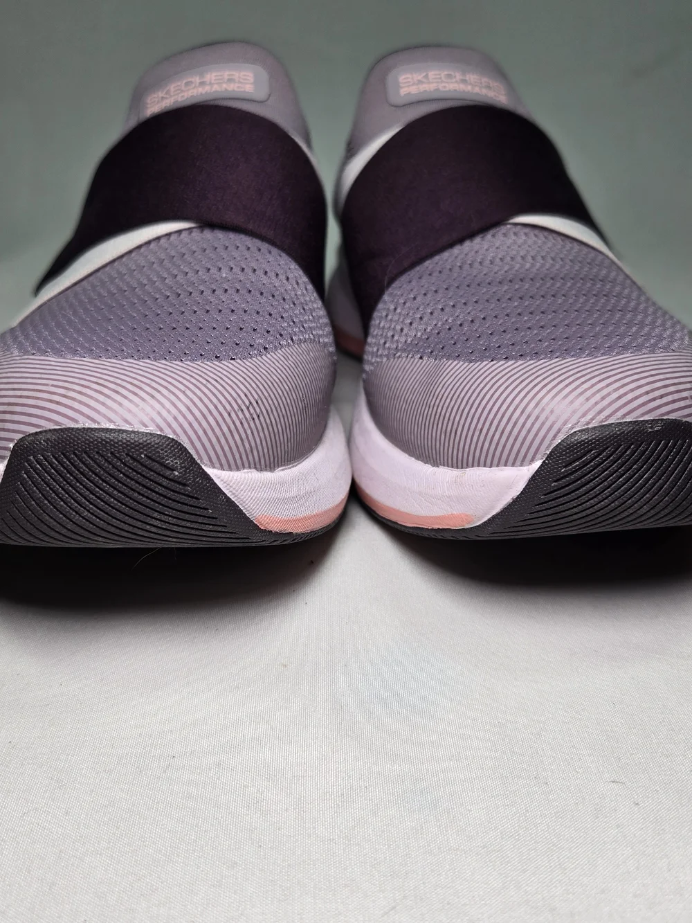 Skechers excellent slip